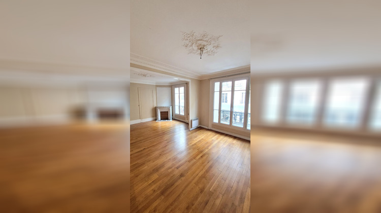 Ma-Cabane - Vente Appartement COURBEVOIE, 72 m²