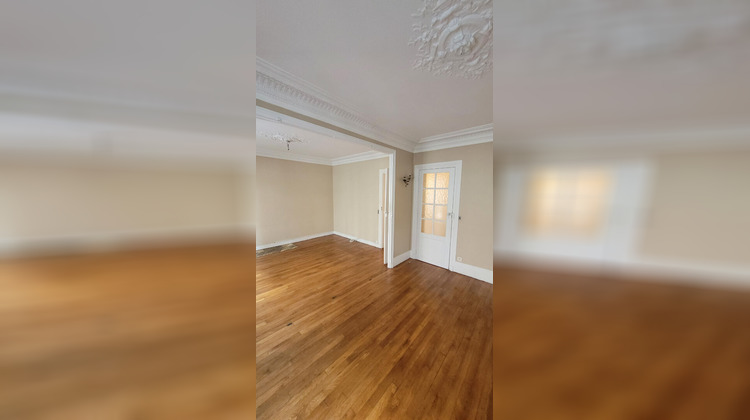 Ma-Cabane - Vente Appartement COURBEVOIE, 72 m²