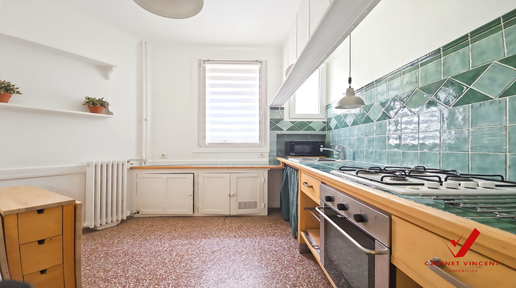 Ma-Cabane - Vente Appartement COURBEVOIE, 52 m²