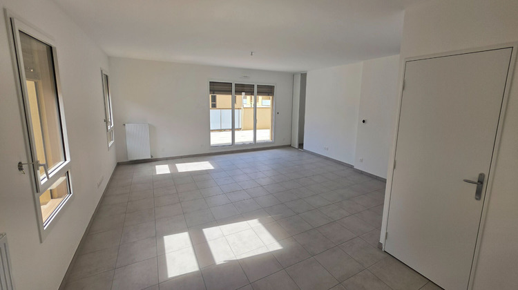 Ma-Cabane - Vente Appartement CRAPONNE, 97 m²