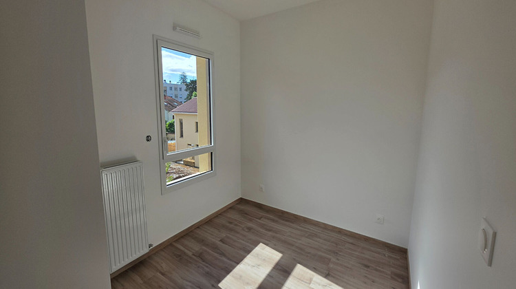 Ma-Cabane - Vente Appartement CRAPONNE, 66 m²