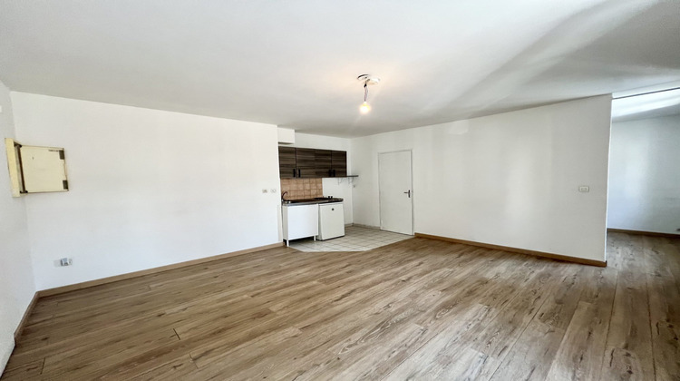 Ma-Cabane - Vente Appartement Crécy-la-Chapelle, 34 m²