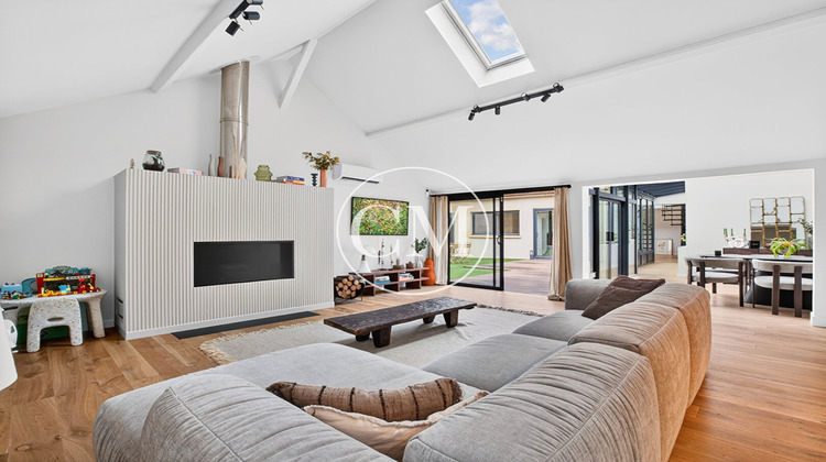 Ma-Cabane - Vente Appartement CRESPIERES, 215 m²