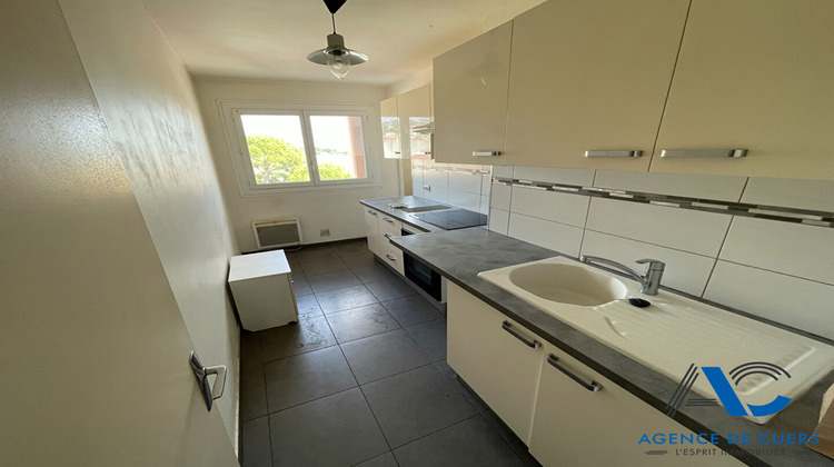 Ma-Cabane - Vente Appartement CUERS, 66 m²