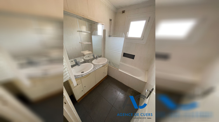 Ma-Cabane - Vente Appartement CUERS, 66 m²