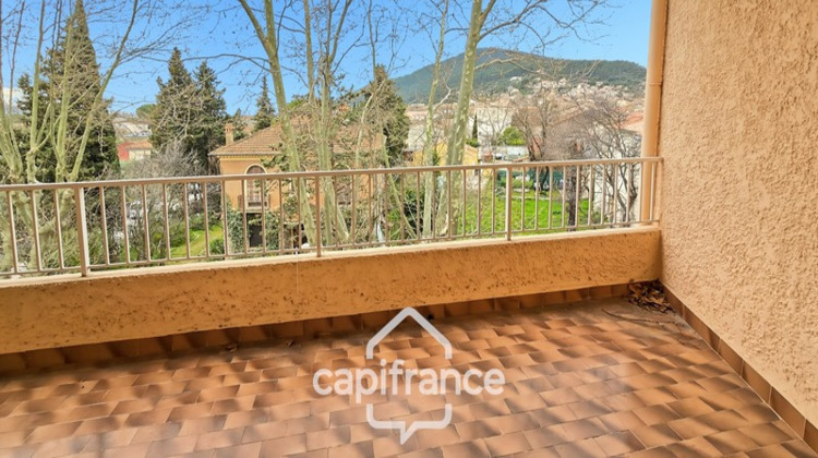 Ma-Cabane - Vente Appartement CUERS, 69 m²
