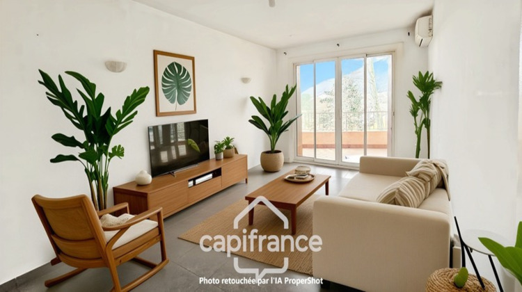 Ma-Cabane - Vente Appartement CUERS, 69 m²