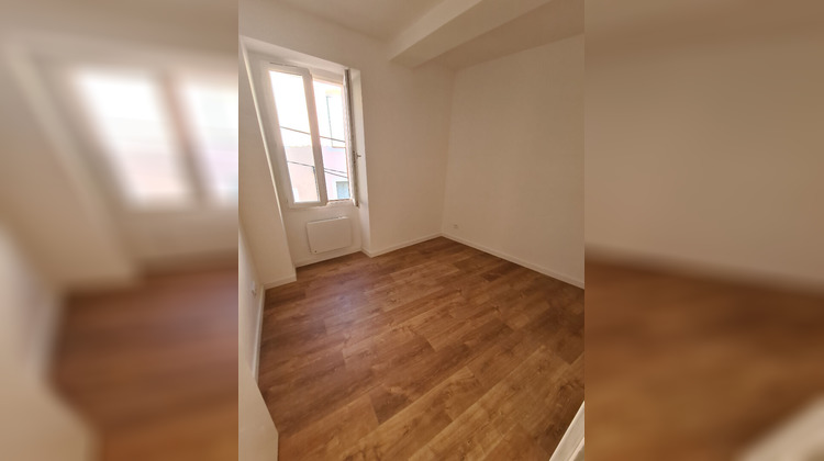 Ma-Cabane - Vente Appartement CUERS, 28 m²