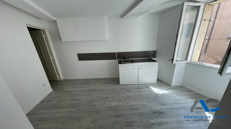 Ma-Cabane - Vente Appartement CUERS, 61 m²