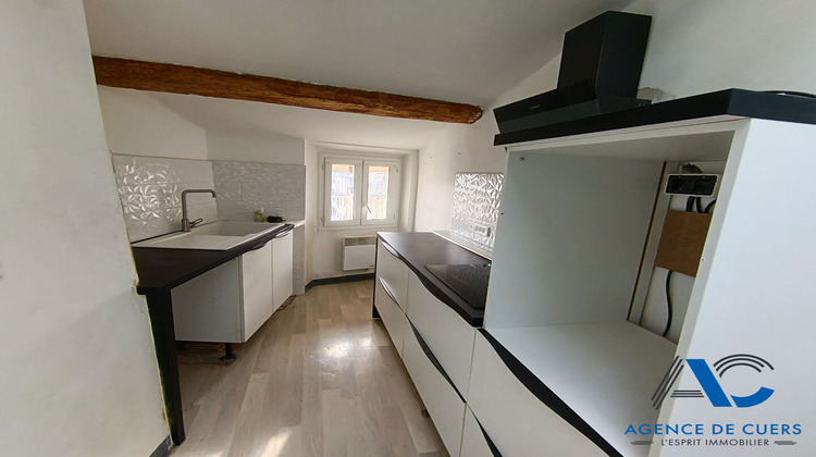 Ma-Cabane - Vente Appartement CUERS, 90 m²