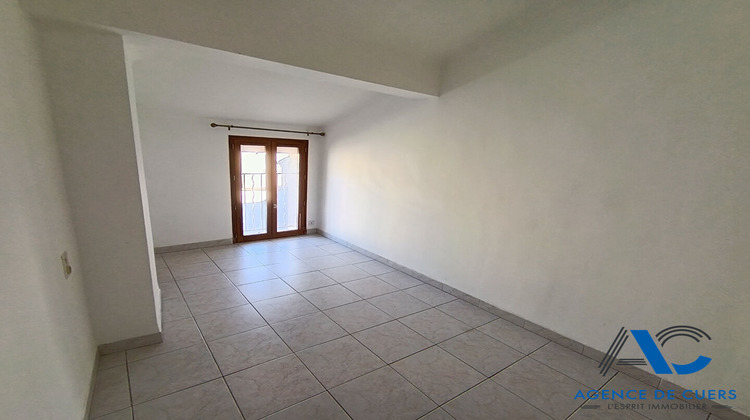 Ma-Cabane - Vente Appartement CUERS, 34 m²