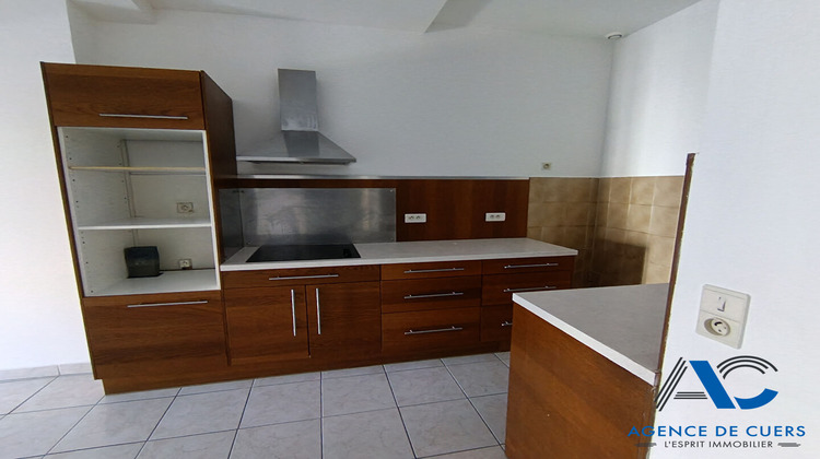Ma-Cabane - Vente Appartement CUERS, 34 m²
