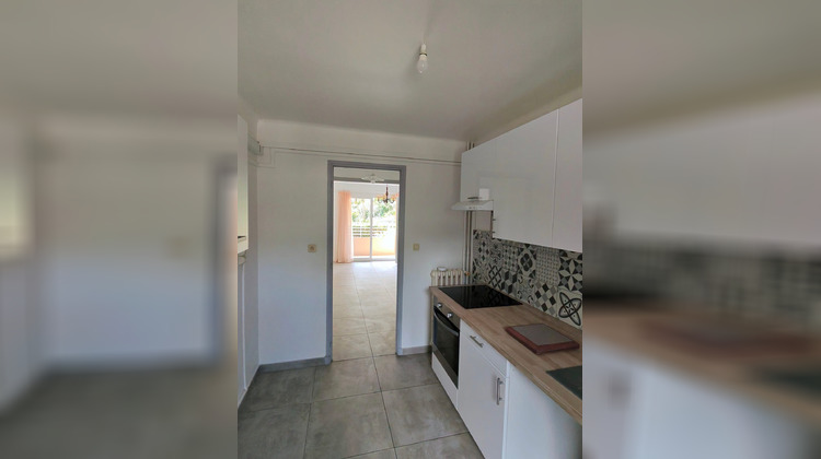 Ma-Cabane - Vente Appartement Cuers, 54 m²