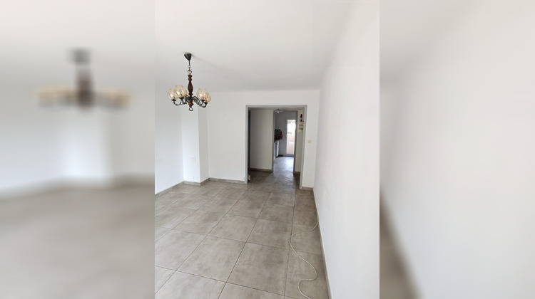 Ma-Cabane - Vente Appartement Cuers, 54 m²