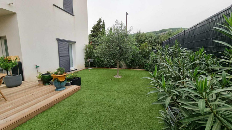 Ma-Cabane - Vente Appartement CUGES LES PINS, 60 m²