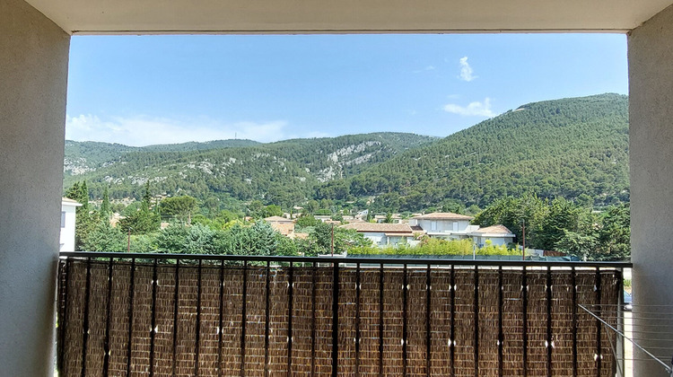 Ma-Cabane - Vente Appartement CUGES-LES-PINS, 36 m²