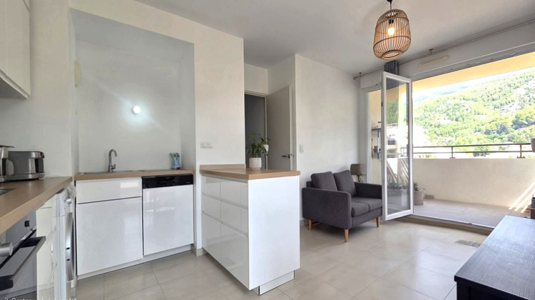 Ma-Cabane - Vente Appartement CUGES LES PINS, 60 m²