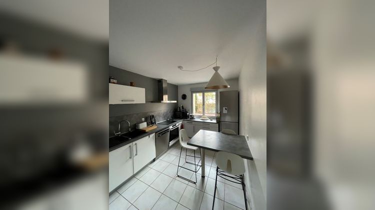 Ma-Cabane - Vente Appartement CURIS-AU-MONT-D'OR, 119 m²