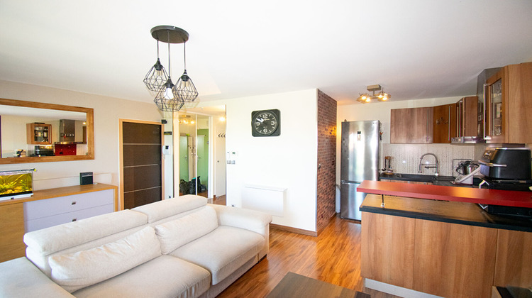 Ma-Cabane - Vente Appartement DAGNEUX, 43 m²