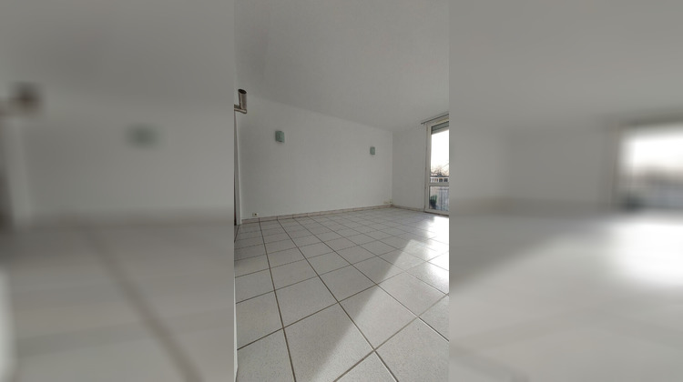 Ma-Cabane - Vente Appartement DAMMARIE-LES-LYS, 63 m²