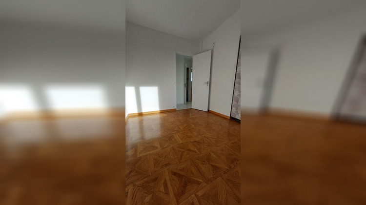 Ma-Cabane - Vente Appartement DAMMARIE-LES-LYS, 63 m²