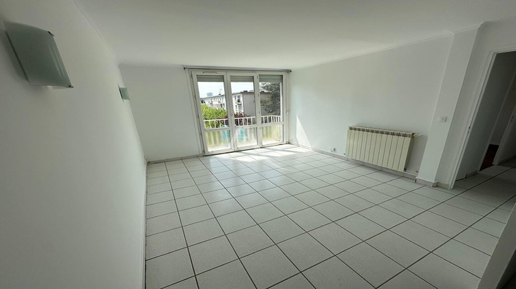Ma-Cabane - Vente Appartement DAMMARIE-LES-LYS, 63 m²