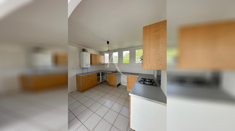 Ma-Cabane - Vente Appartement DAMMARIE-LES-LYS, 63 m²