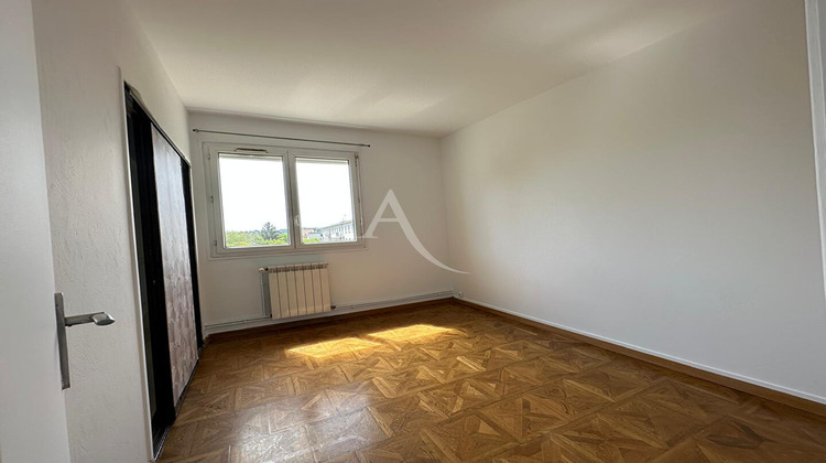 Ma-Cabane - Vente Appartement DAMMARIE-LES-LYS, 63 m²