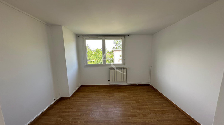 Ma-Cabane - Vente Appartement DAMMARIE-LES-LYS, 63 m²