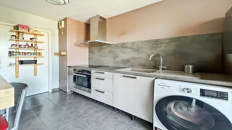 Ma-Cabane - Vente Appartement DAMMARIE-LES-LYS, 65 m²