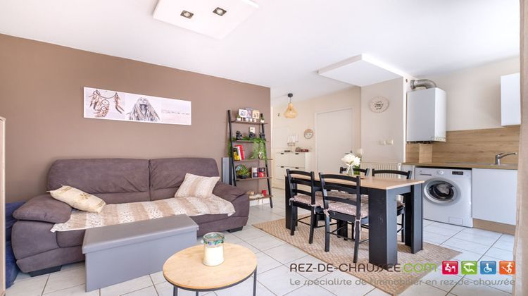 Ma-Cabane - Vente Appartement DECINES-CHARPIEU, 39 m²