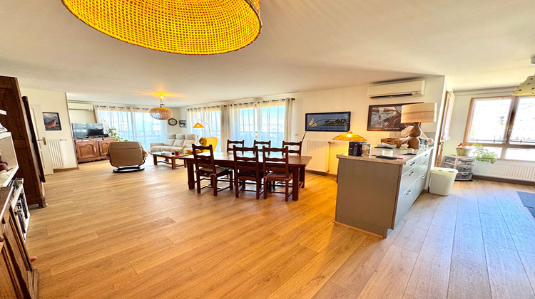 Ma-Cabane - Vente Appartement DECINES-CHARPIEU, 129 m²