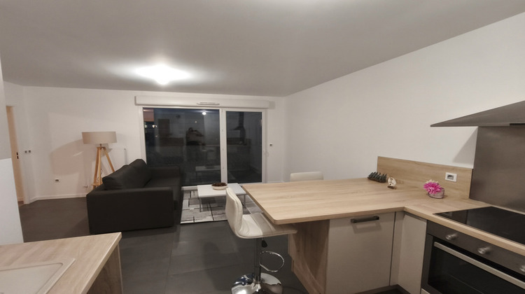 Ma-Cabane - Vente Appartement DECINES CHARPIEU, 42 m²