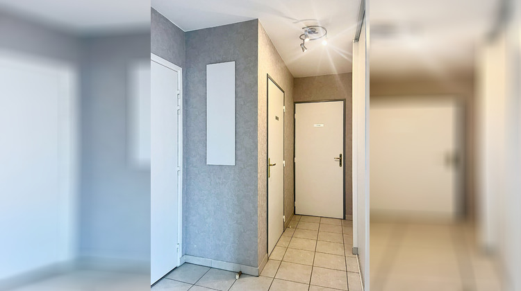 Ma-Cabane - Vente Appartement DECINES-CHARPIEU, 44 m²