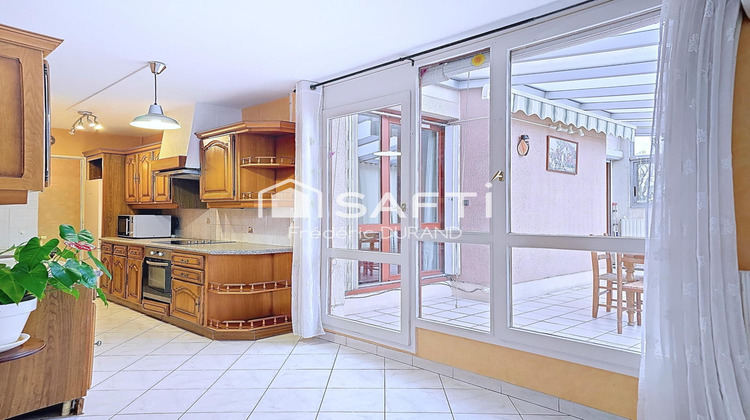 Ma-Cabane - Vente Appartement Decines-Charpieu, 81 m²