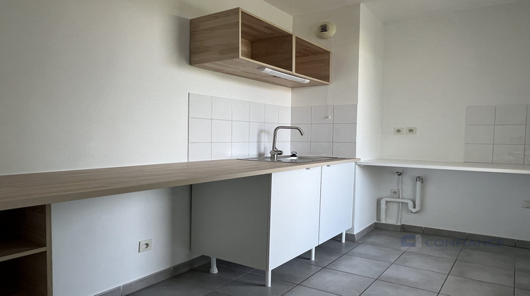 Ma-Cabane - Vente Appartement Décines-Charpieu, 60 m²