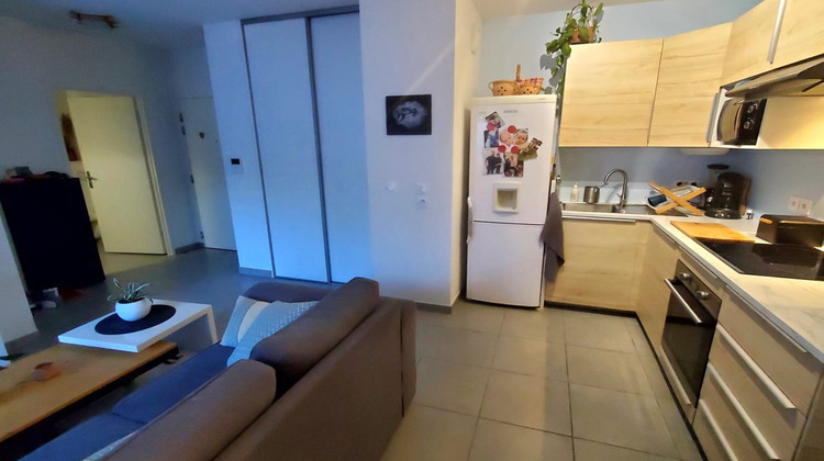 Ma-Cabane - Vente Appartement DECINES-CHARPIEU, 44 m²