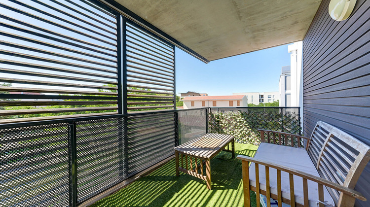Ma-Cabane - Vente Appartement DECINES-CHARPIEU, 63 m²