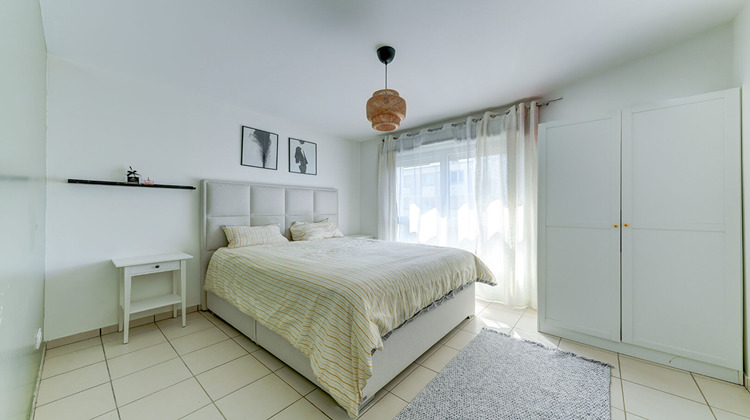 Ma-Cabane - Vente Appartement DECINES-CHARPIEU, 63 m²