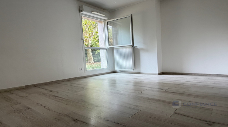 Ma-Cabane - Vente Appartement Décines-Charpieu, 45 m²