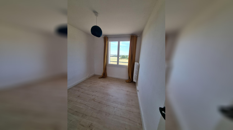 Ma-Cabane - Vente Appartement Descartes, 71 m²