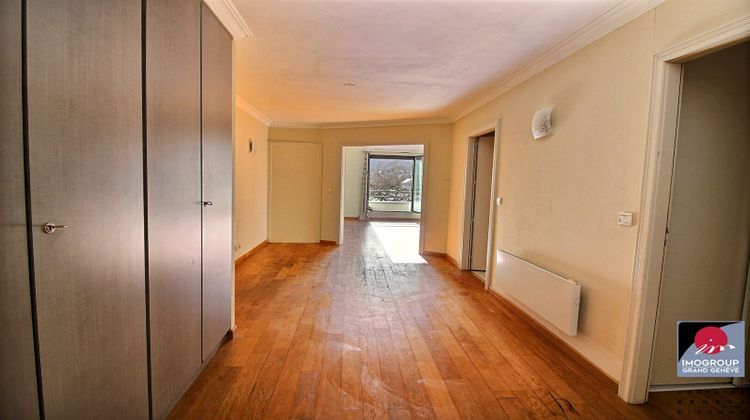 Ma-Cabane - Vente Appartement DIVONNE-LES-BAINS, 118 m²