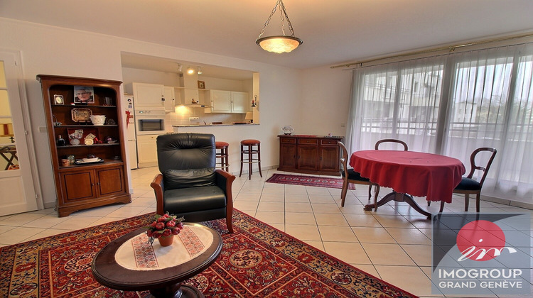 Ma-Cabane - Vente Appartement DIVONNE-LES-BAINS, 86 m²