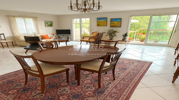 Ma-Cabane - Vente Appartement Divonne-les-Bains, 143 m²