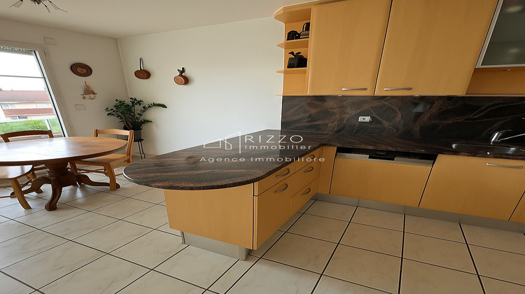 Ma-Cabane - Vente Appartement Divonne-les-Bains, 143 m²