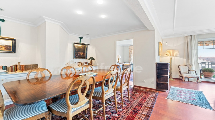 Ma-Cabane - Vente Appartement DIVONNE LES BAINS, 152 m²