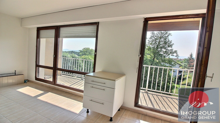 Ma-Cabane - Vente Appartement DIVONNE-LES-BAINS, 79 m²