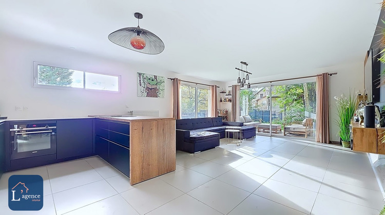 Ma-Cabane - Vente Appartement Divonne-les-Bains, 101 m²