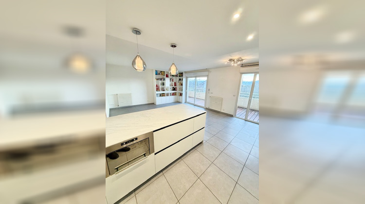 Ma-Cabane - Vente Appartement Divonne-les-Bains, 100 m²