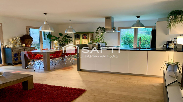 Ma-Cabane - Vente Appartement Divonne-les-Bains, 102 m²